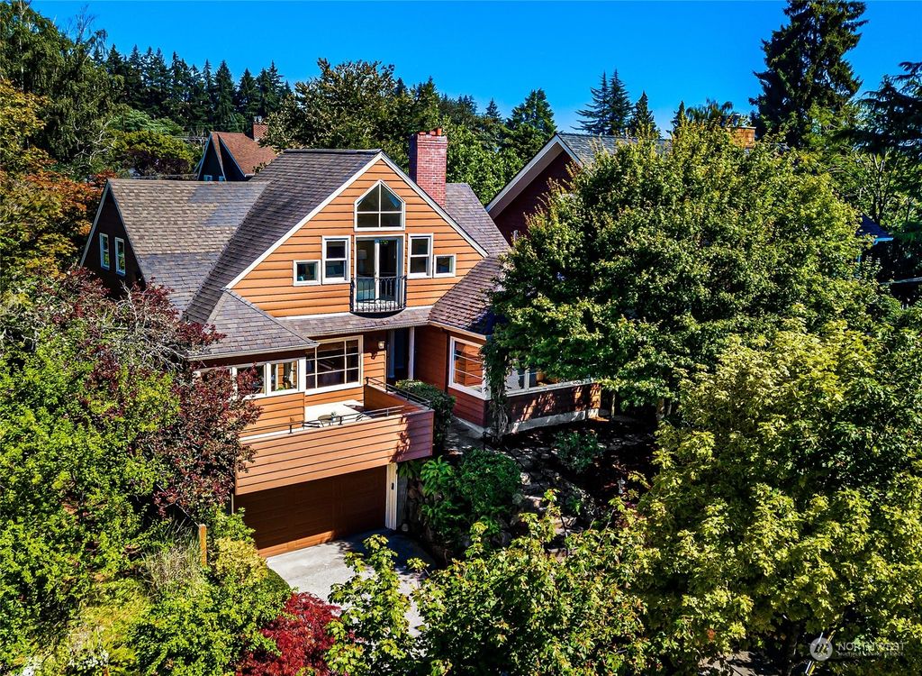 Photo of 4750 45th Avenue NE, Seattle, WA 98105 (MLS # 2014689)