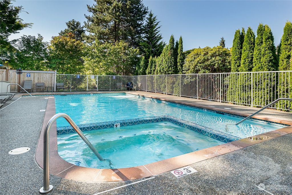 Photo of 6500 115th Place SE, Bellevue, WA 98006 (MLS # 1995860)