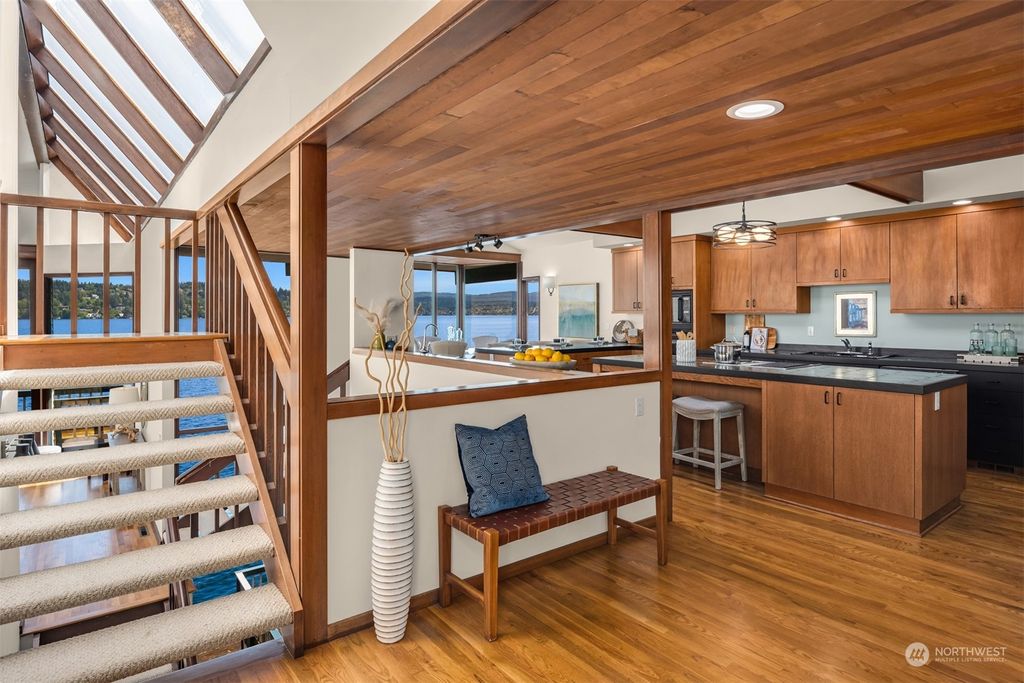 Photo of 9620 Rainier Avenue S, Seattle, WA 98118 (MLS # 2237818)