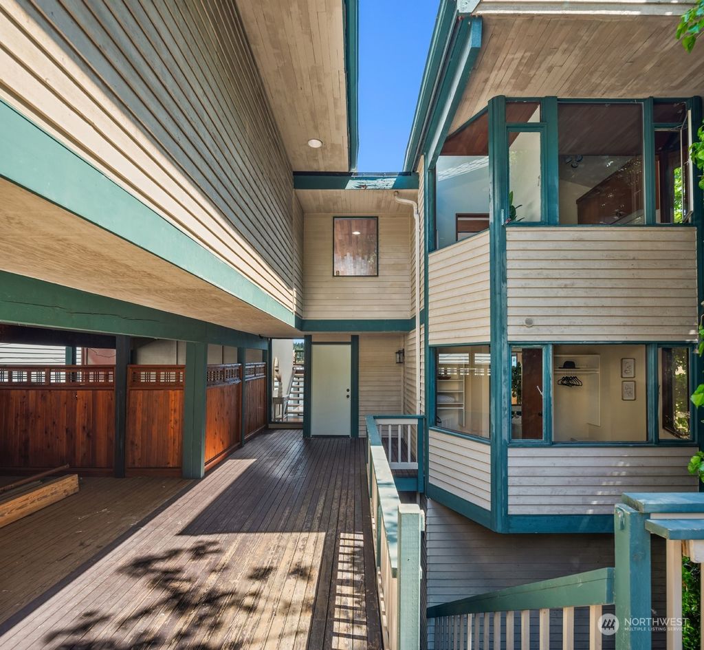 Photo of 9620 Rainier Avenue S, Seattle, WA 98118 (MLS # 2237818)