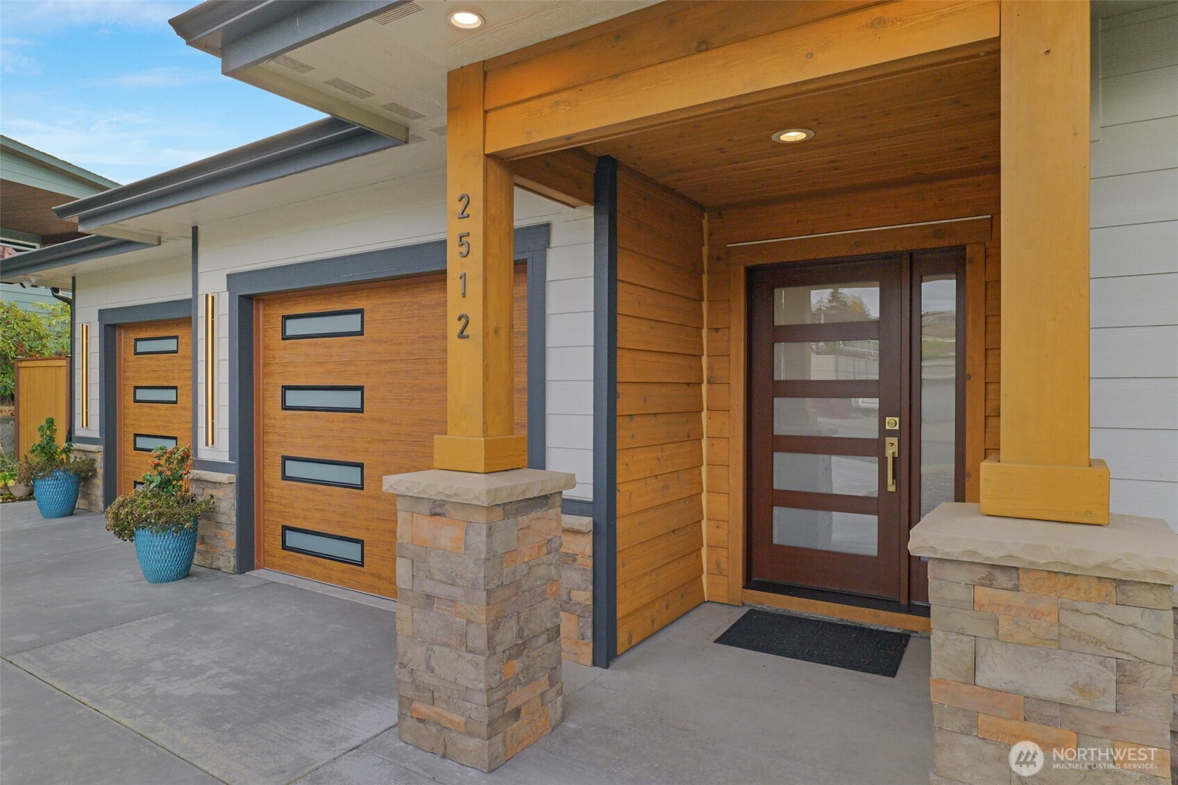 2512 Vista View Drive