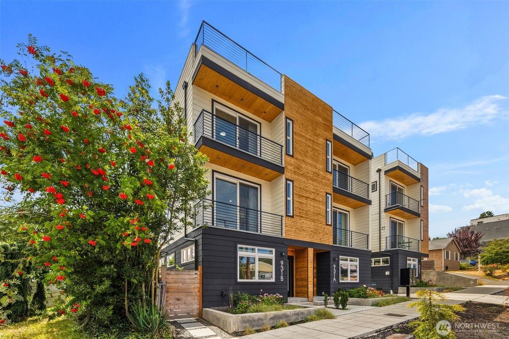 Photo of 931 N 92nd Street #B, Seattle, WA 98103 (MLS # 2419278)