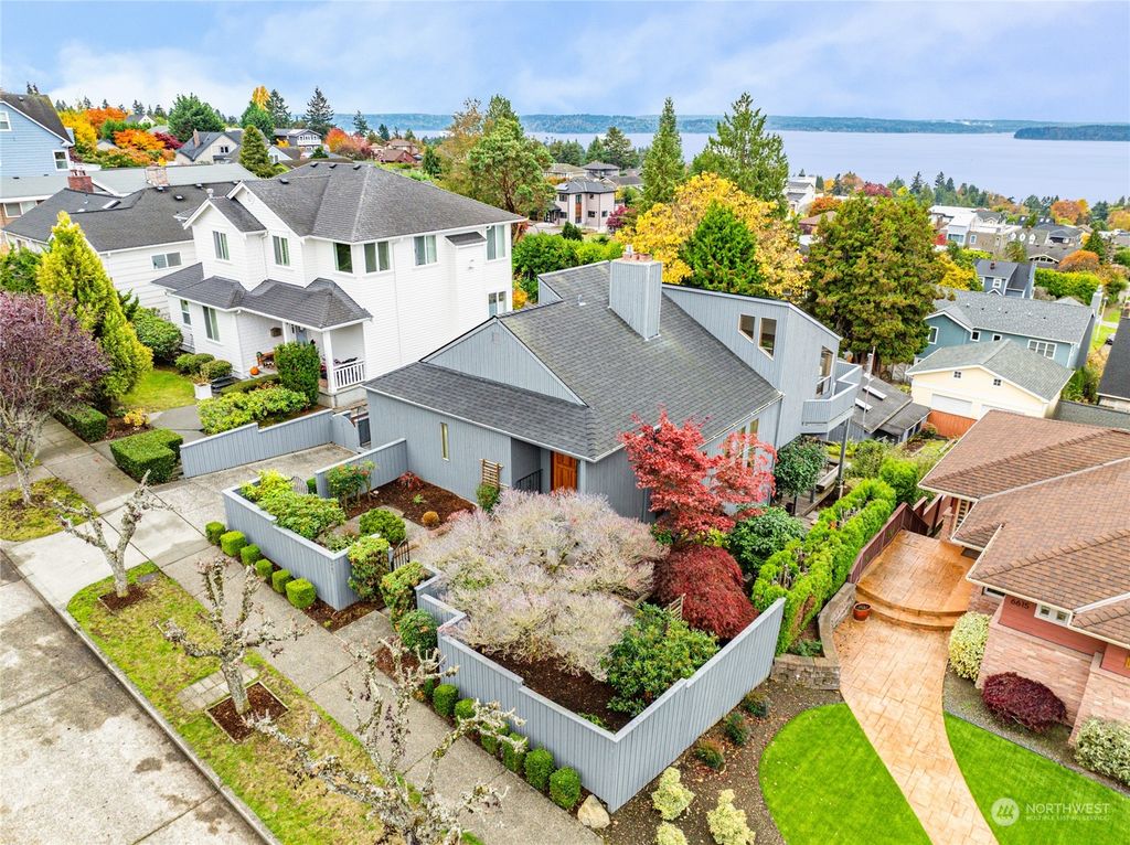 Photo of 6703 38th Avenue SW, Seattle, WA 98126 (MLS # 2307868)