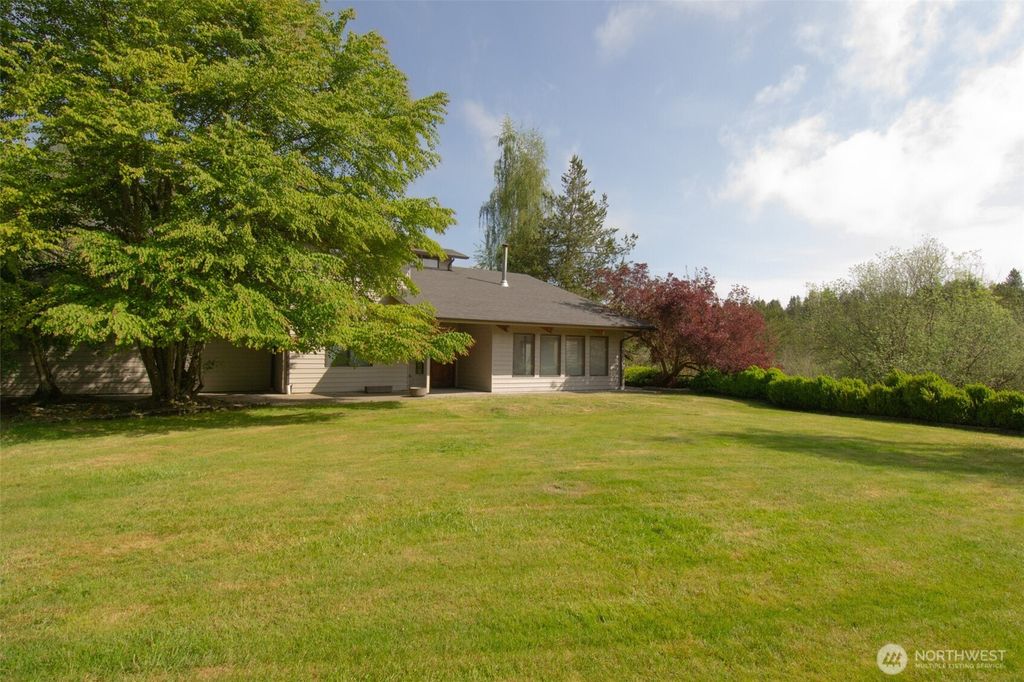 Photo of 1526 36th Avenue W, Olympia, WA 98506 (MLS # 2521488)