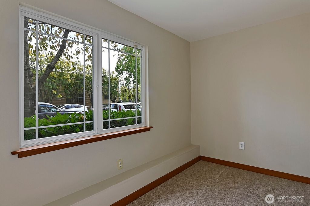 Photo of 12307 B Roosevelt Way NE #B, Seattle, WA 98125 (MLS # 2447128)