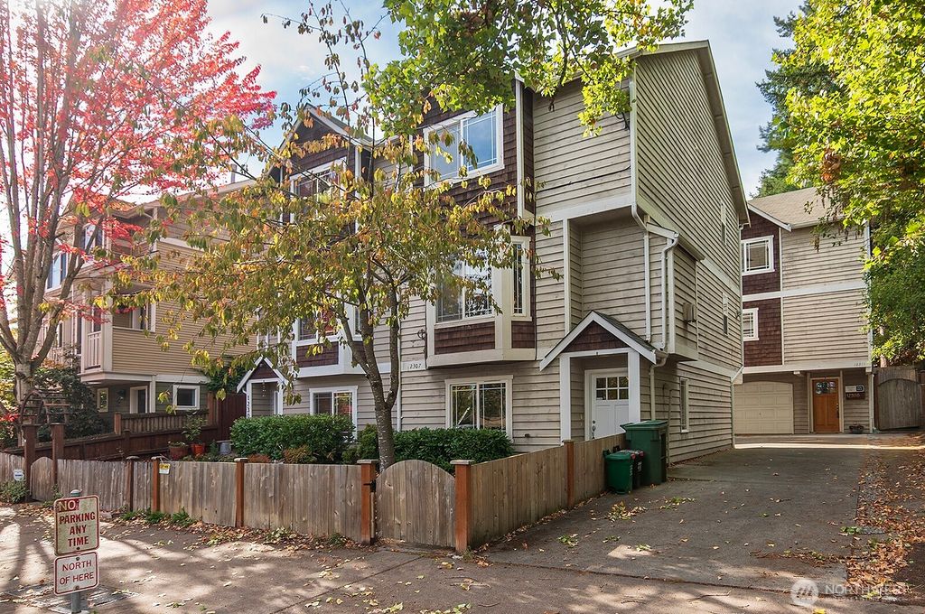 Photo of 12307 B Roosevelt Way NE #B, Seattle, WA 98125 (MLS # 2447128)