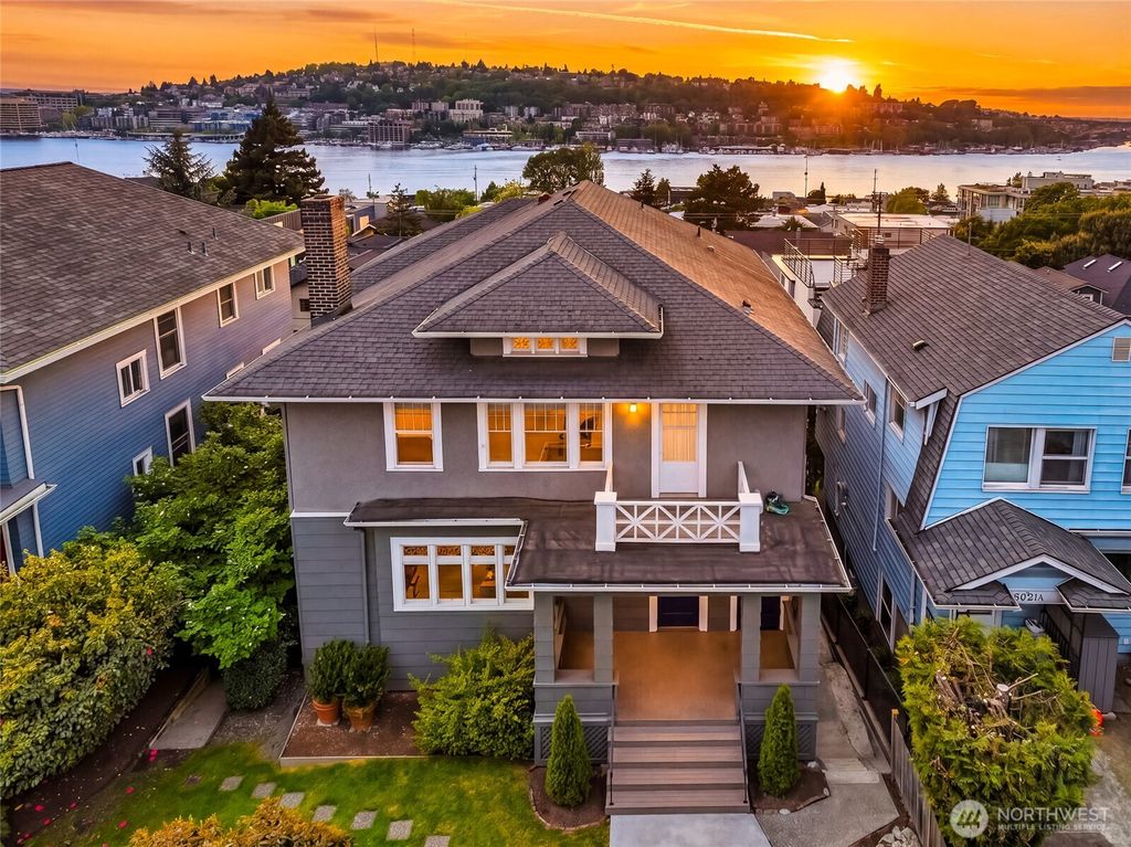Photo of 2025 Boylston Avenue E, Seattle, WA 98102 (MLS # 2525862)