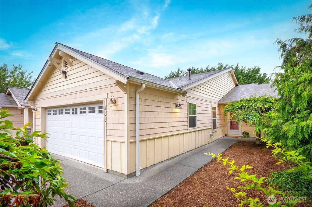 Photo of 500 N Laventure Road, Mount Vernon, WA 98273 (MLS # 2475895)
