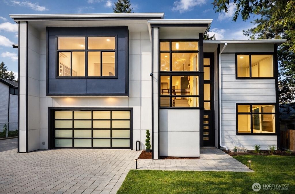 Photo of 12648 NE 80th Street, Kirkland, WA 98033 (MLS # 2502725)