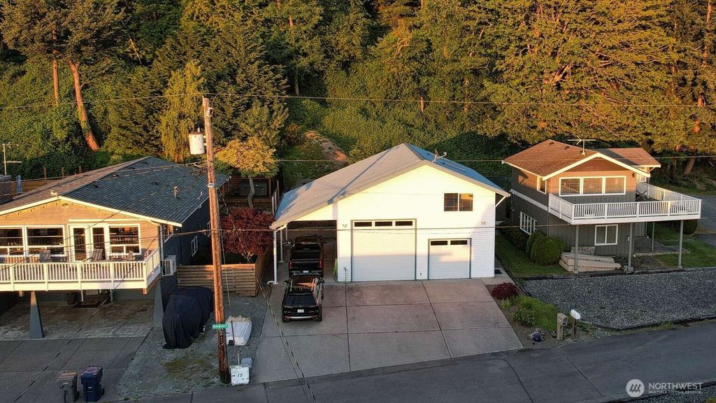 Photo of 14028 Evergreen Way, Stanwood, WA 98292 (MLS # 2380360)