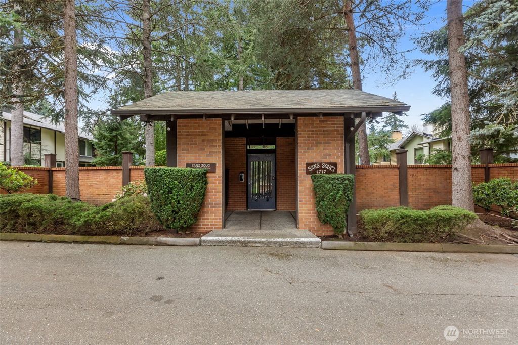 Photo of 1717 150th Avenue SE #1, Bellevue, WA 98007 (MLS # 2504657)