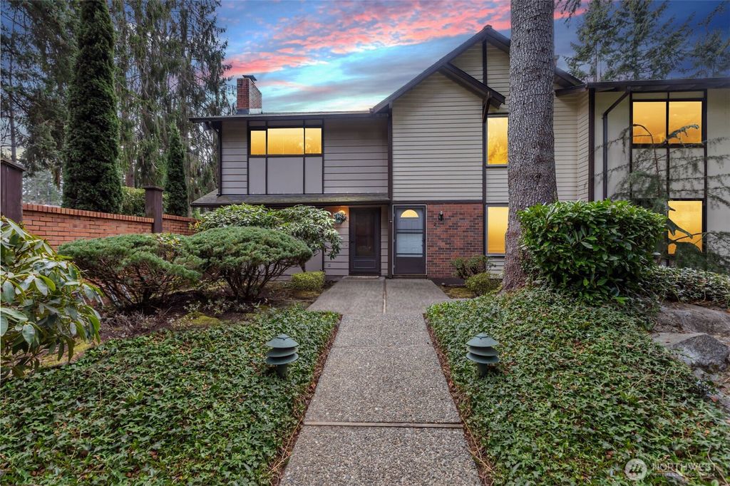Photo of 1717 150th Avenue SE #1, Bellevue, WA 98007 (MLS # 2504657)