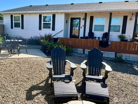 Photo of 811 346th Place, Ocean Park, WA 98640 (MLS # 2509909)
