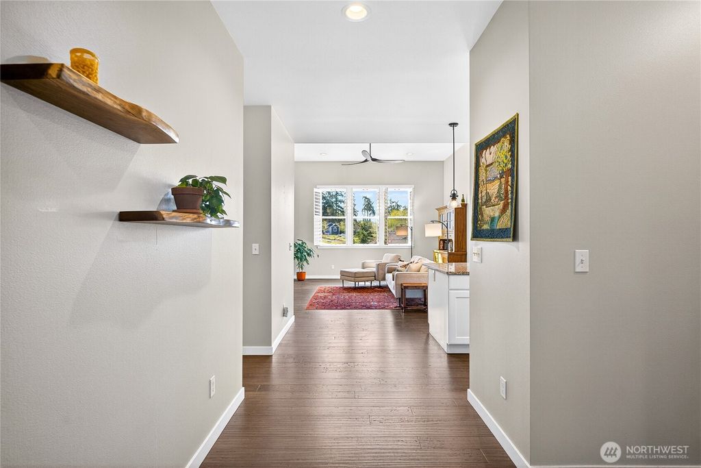 Photo of 1268 Curtis Wy Way, Freeland, WA 98249 (MLS # 2504123)