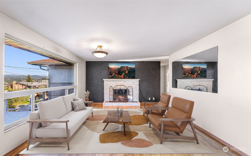 Photo of 7622 S Lakeridge Drive, Seattle, WA 98178 (MLS # 2294792)