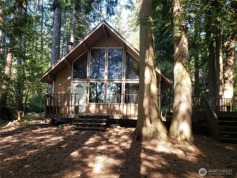Photo of 101 E Shannon Place, Shelton, WA 98584 (MLS # 2460698)