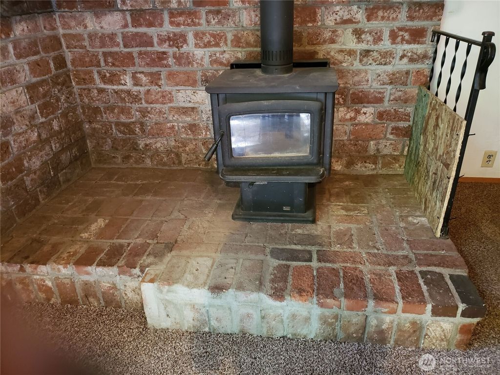 Photo of 101 E Shannon Place, Shelton, WA 98584 (MLS # 2460698)