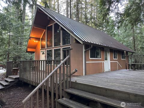 Photo of 101 E Shannon Place, Shelton, WA 98584 (MLS # 2460698)