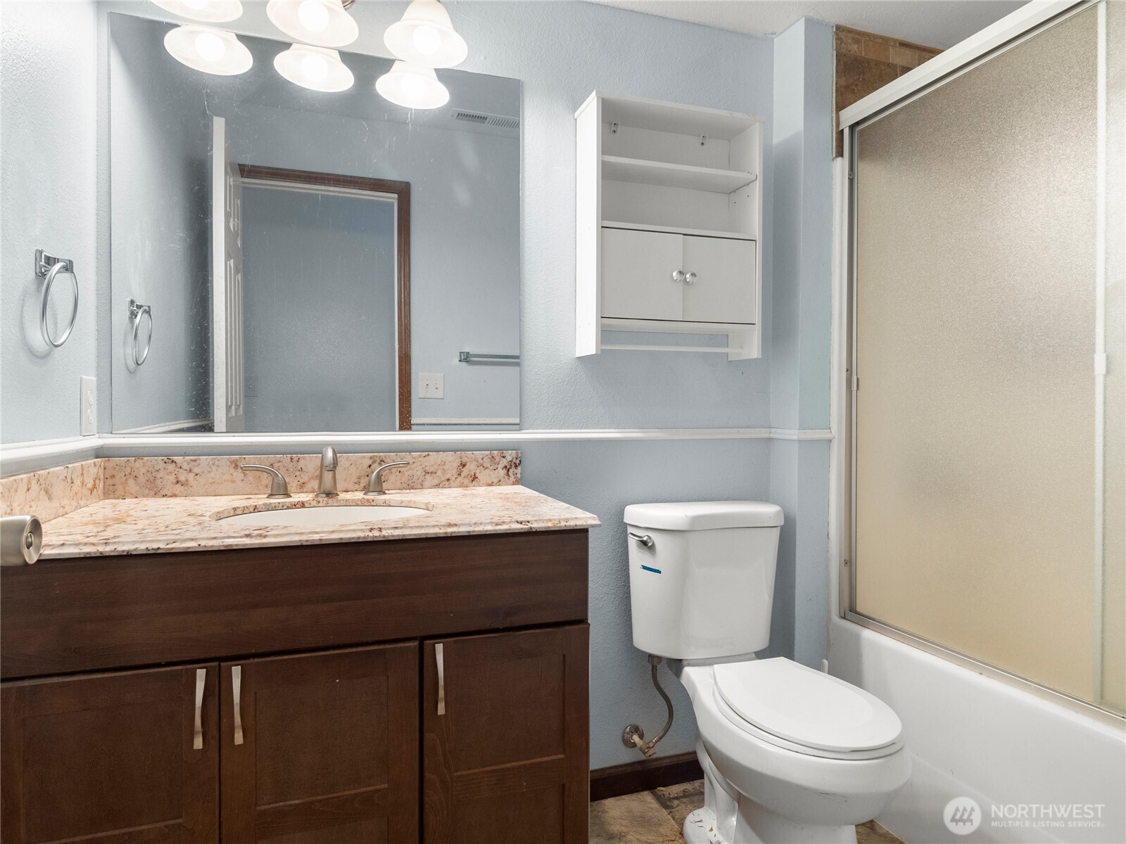 Yelm, Washington 98597, United States, 4 Bedrooms Bedrooms, ,3 BathroomsBathrooms,Residential,Active,203519