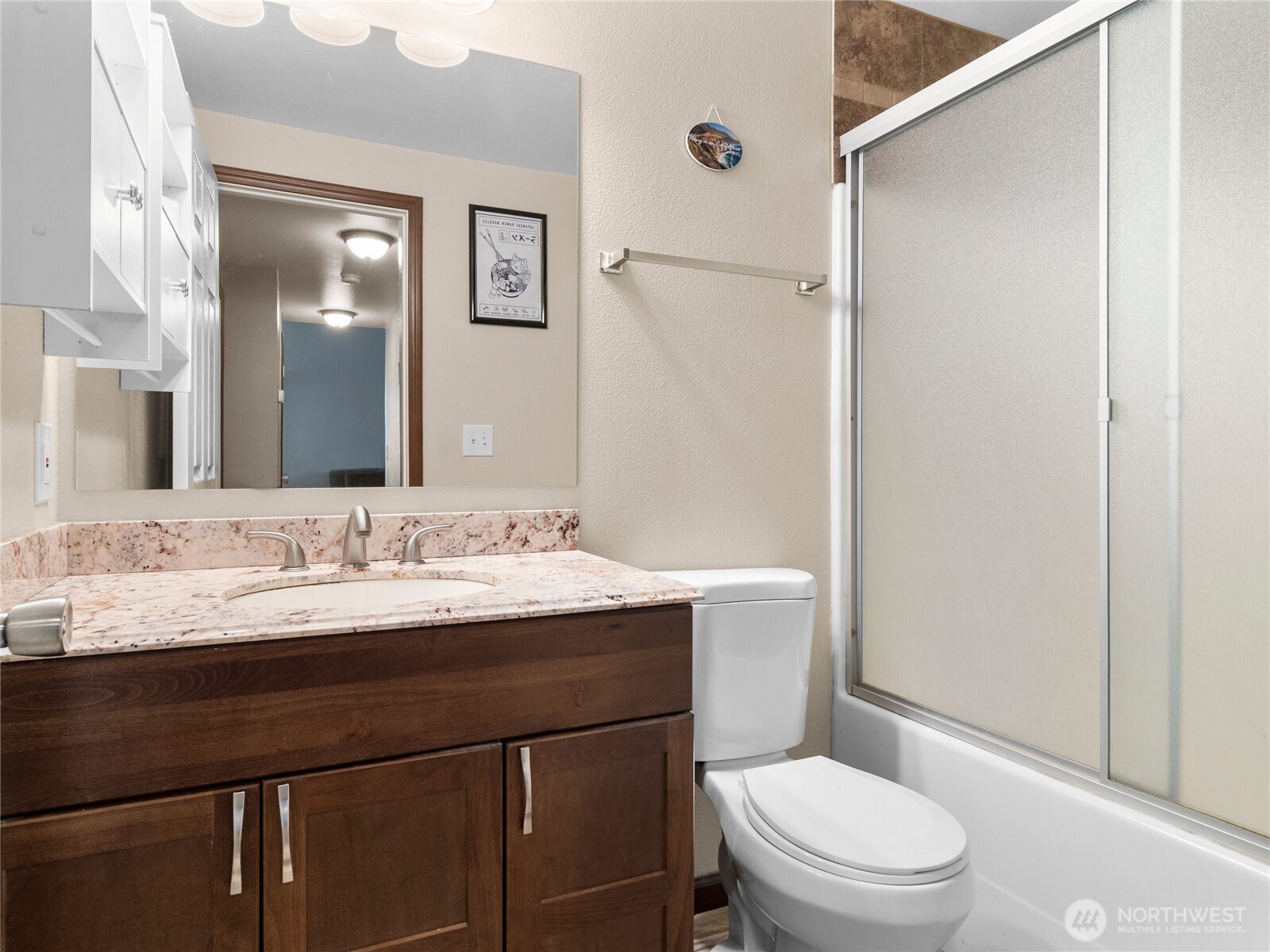 Yelm, Washington 98597, United States, 4 Bedrooms Bedrooms, ,3 BathroomsBathrooms,Residential,Active,203519