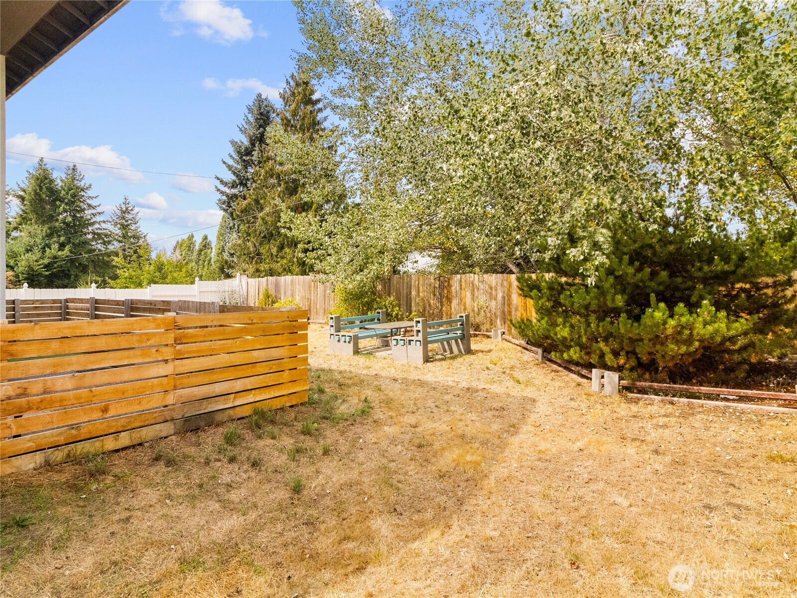 Yelm, Washington 98597, United States, 4 Bedrooms Bedrooms, ,3 BathroomsBathrooms,Residential,Active,203519