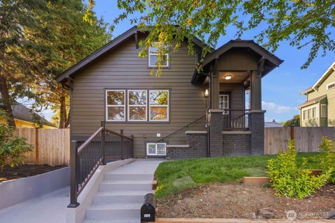 Photo of 512 NW 44th Street, Seattle, WA 98107 (MLS # 2552329)