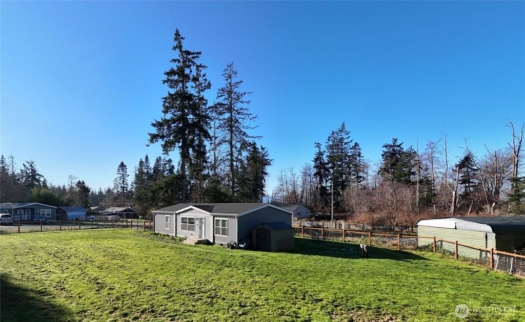 Photo of 371 Mayer Street, Coupeville, WA 98239 (MLS # 2469113)