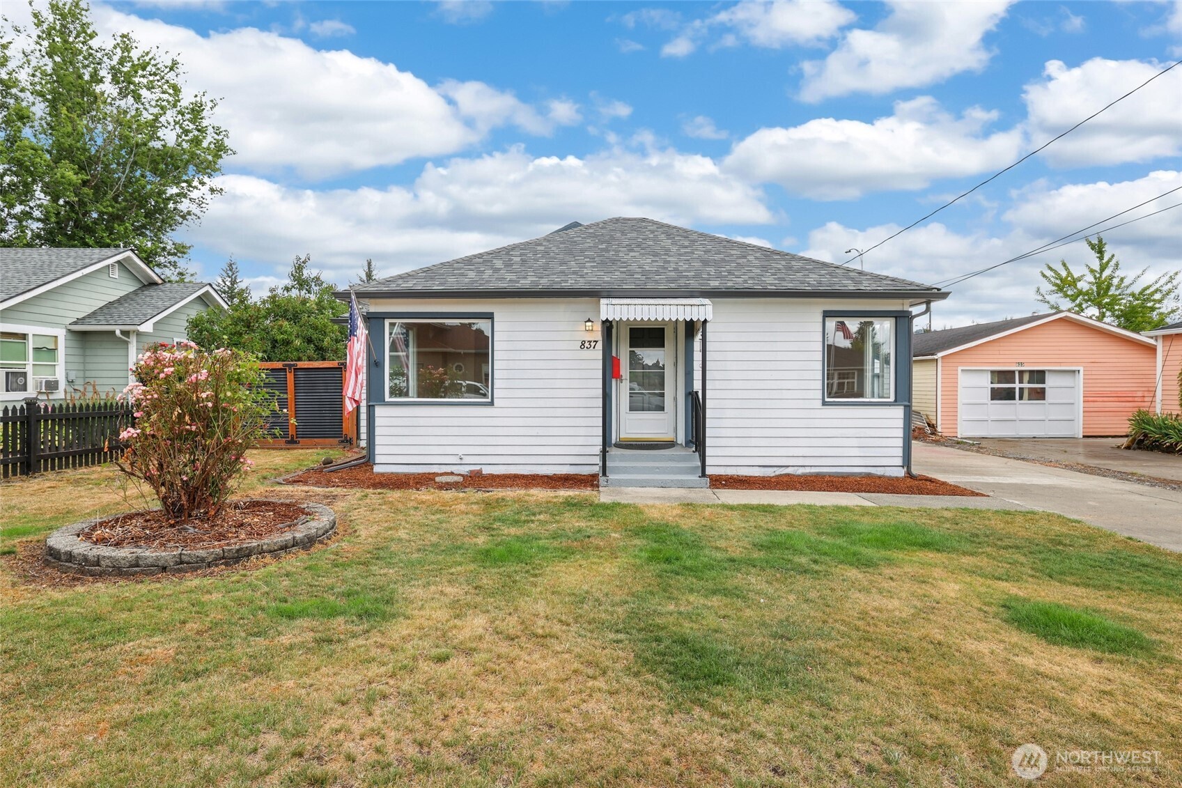 837 Myrtine Street