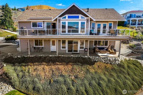 Photo of 204 Stehekin Way, Chelan, WA 98816 (MLS # 2496481)