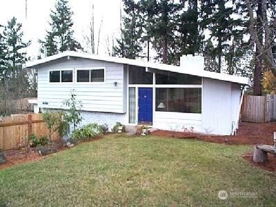 Photo of 14910 SE 46th Street, Bellevue, WA 98006 (MLS # 2591258)