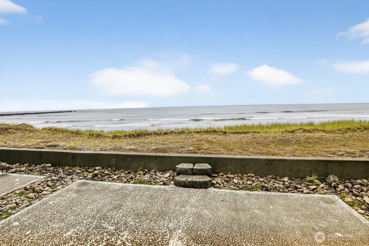 1443 Ocean Shores Boulevard SW 102