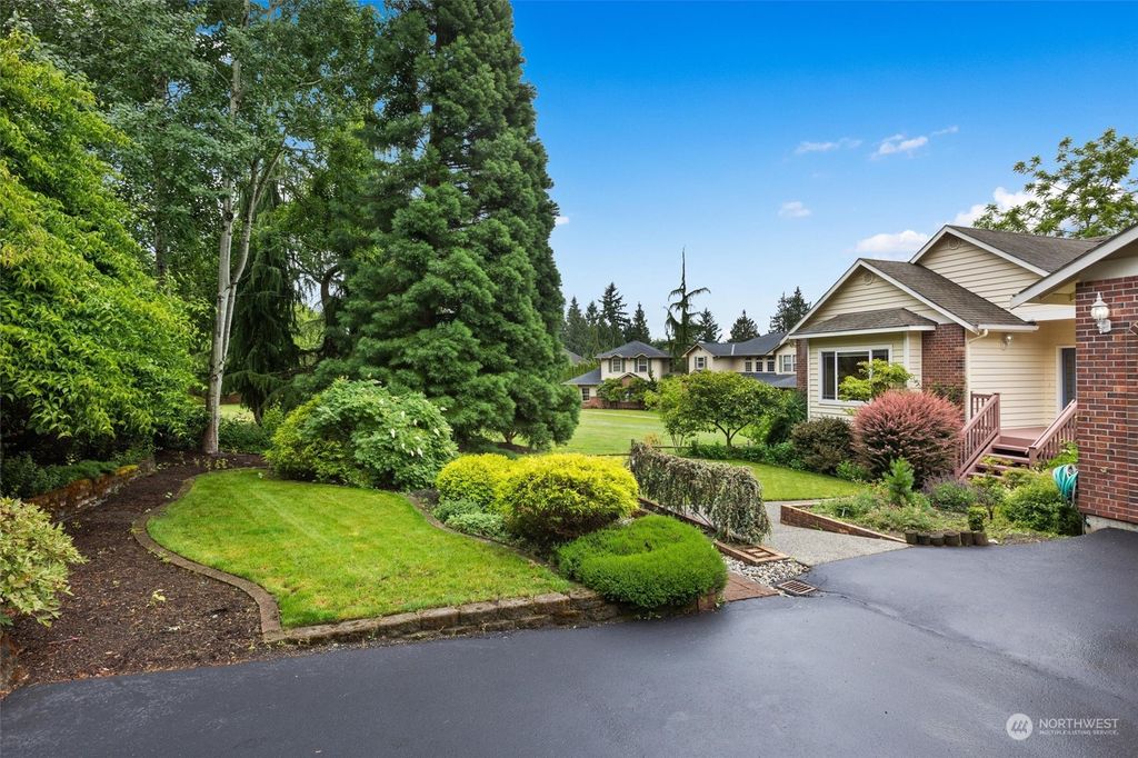 Photo of 6404 69th Avenue SE, Snohomish, WA 98290 (MLS # 2131391)