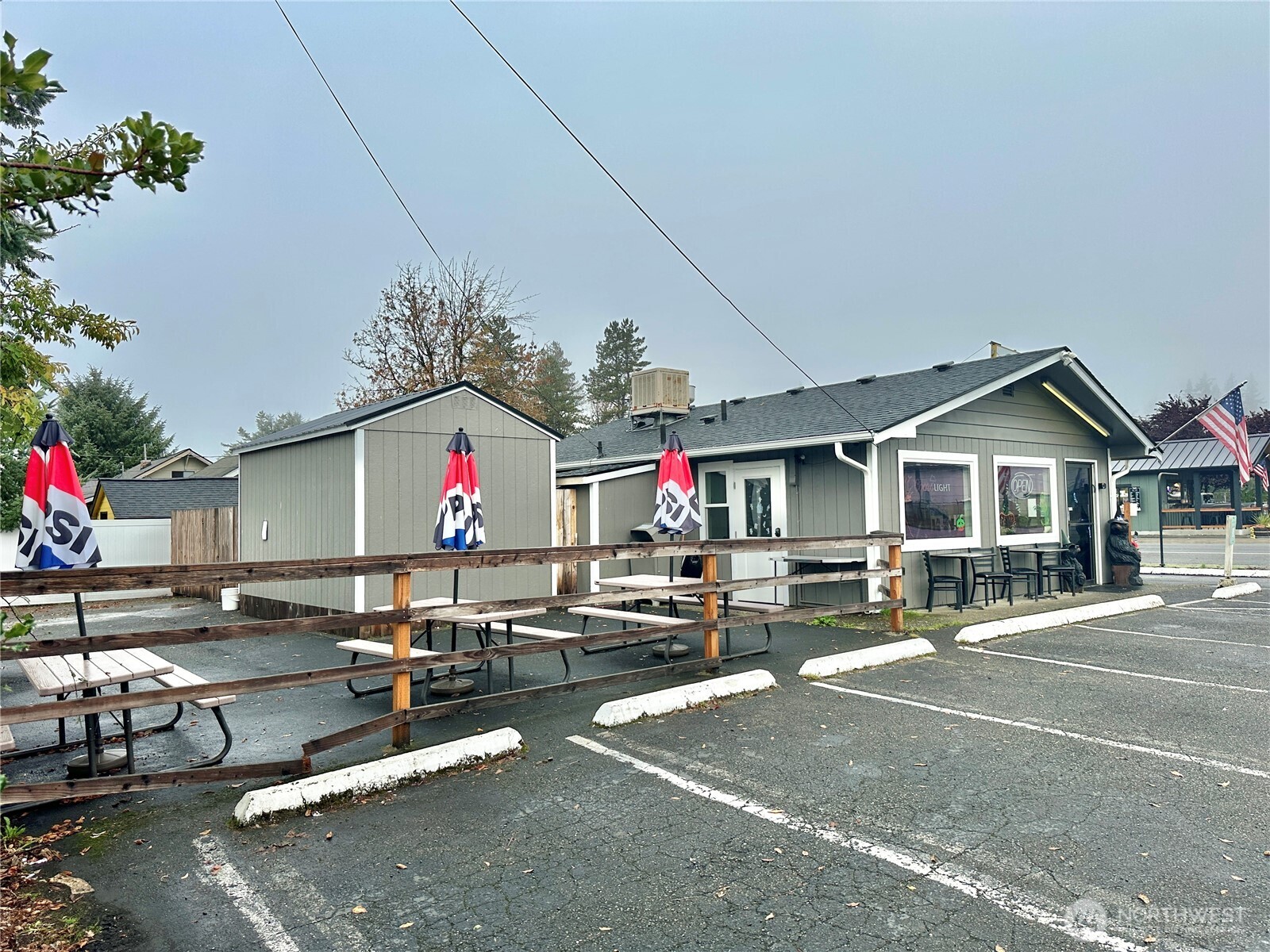 301 W Simpson Avenue