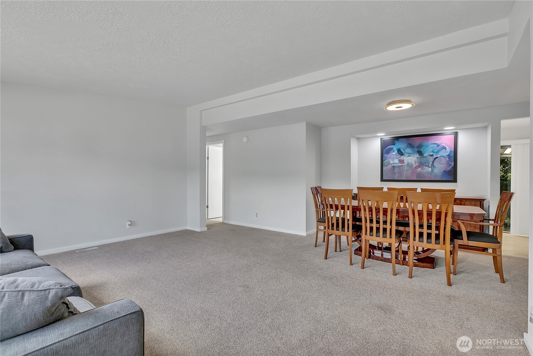 1402 22nd Street NE 558