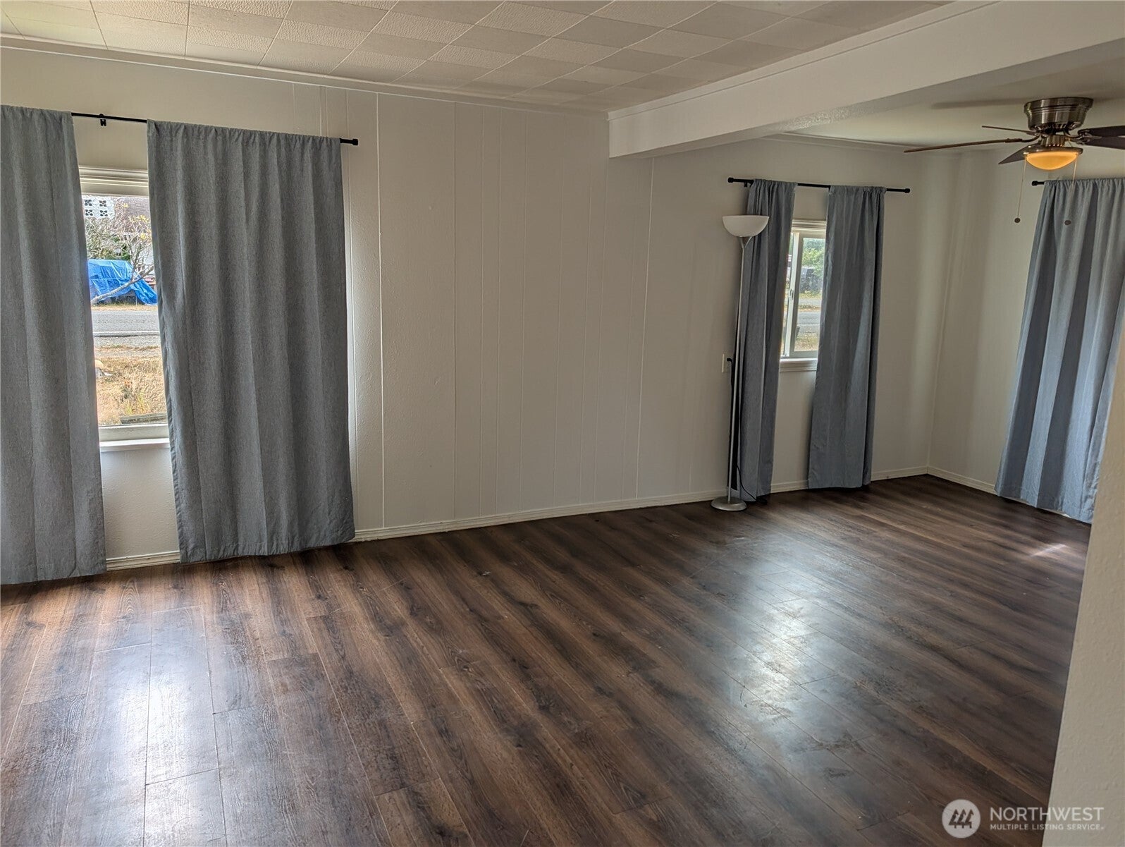 6701 V Place