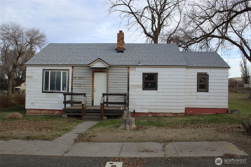 Photo of 113 S Lutcher Avenue, Lind, WA 99341 (MLS # 2457311)