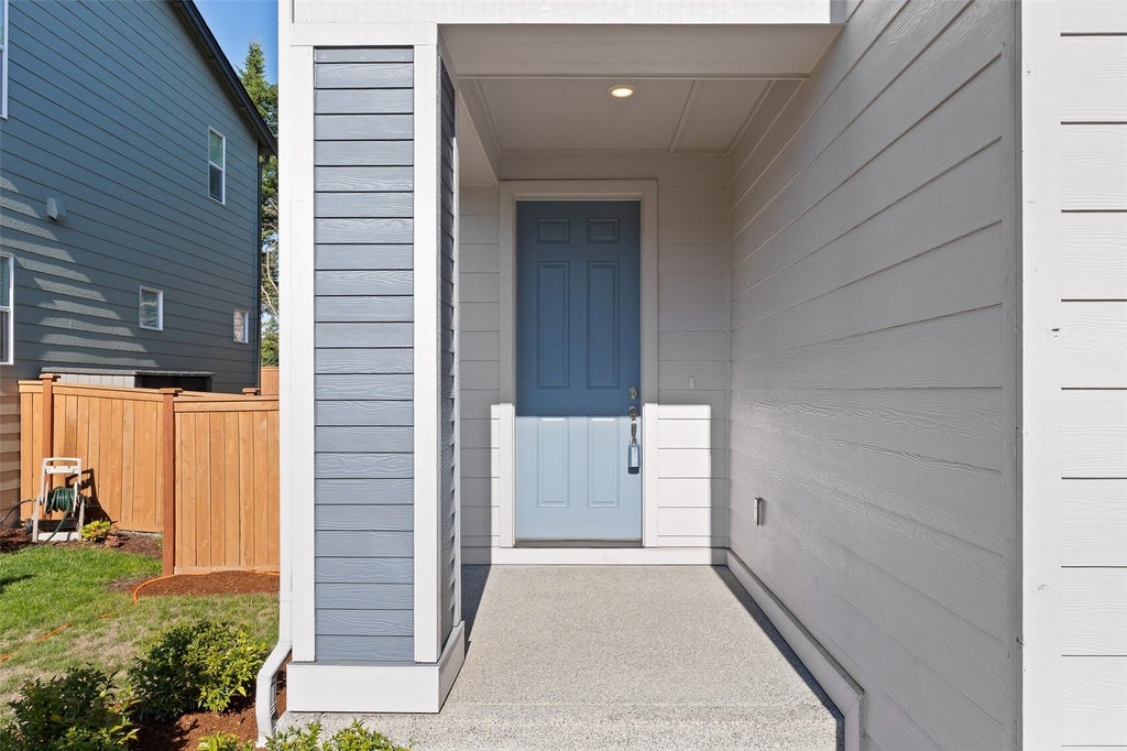 Photo of 17914 SE 265th Street, Covington, WA 98042 (MLS # 2596870)