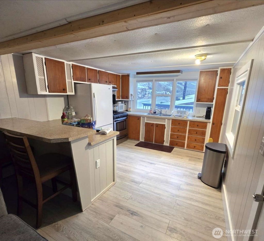 Photo of 12245 S Lakeshore Road #44, Chelan, WA 98816 (MLS # 2500641)