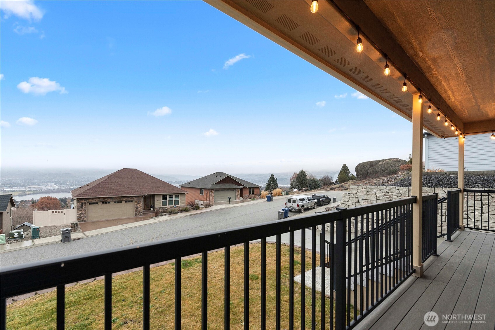 2627 Catalina Avenue