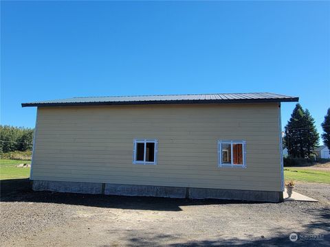 A home in Cathlamet