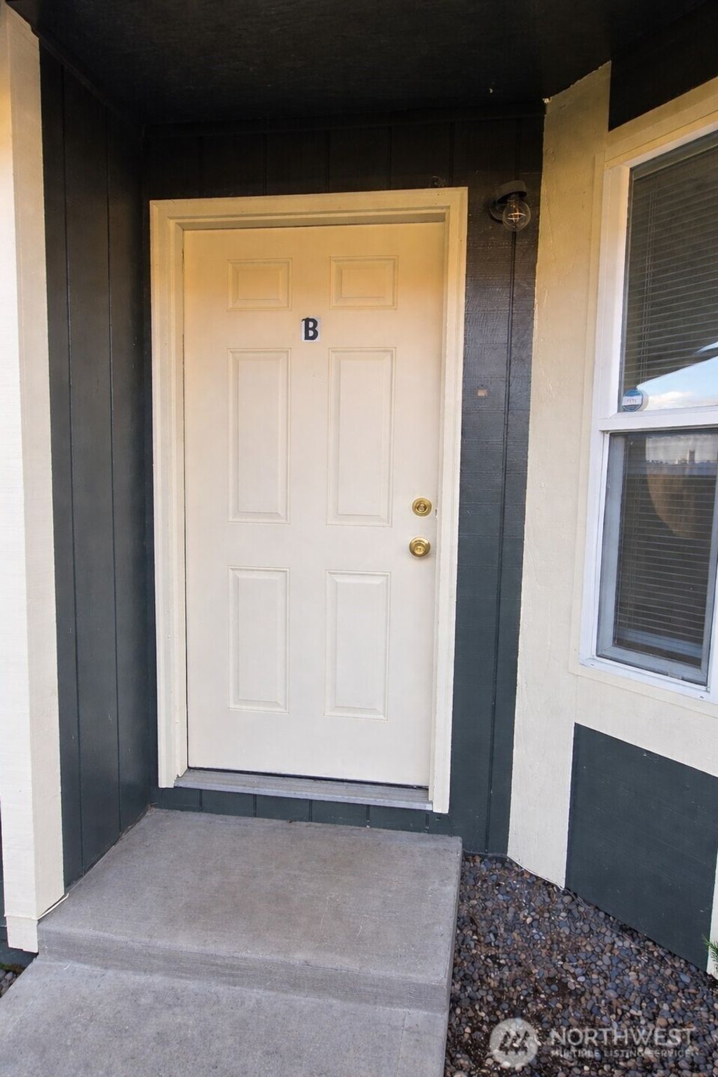 Photo of 6905 S Madison St, Tacoma, WA 98409 (MLS # 2467036)