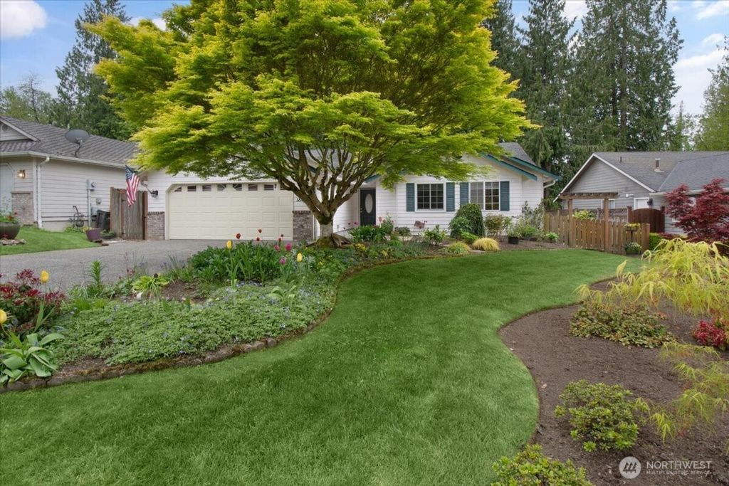 Photo of 18412 Greenock Court, Arlington, WA 98223 (MLS # 2366092)