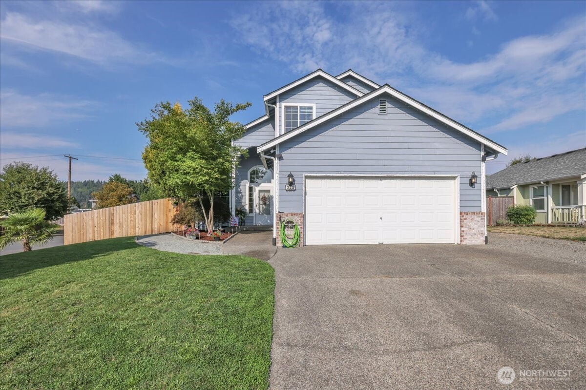 322 Orting Ave NW