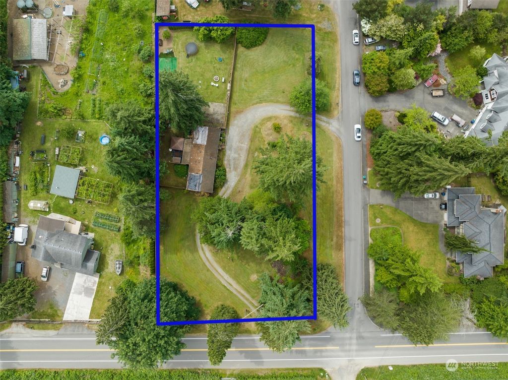 Photo of 15909 216th Avenue NE, Woodinville, WA 98077 (MLS # 2252613)