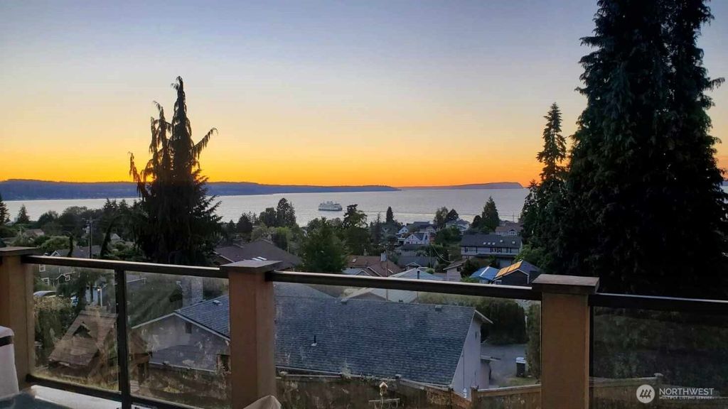 Photo of 645 Cornelia Avenue, Mukilteo, WA 98275 (MLS # 2513786)