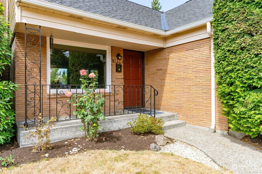 Photo of 12717 11th Avenue NW, Seattle, WA 98177 (MLS # 2140889)