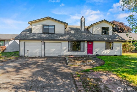 Photo of 117 Manteca DR, Kelso, WA 98626 (MLS # 2592510)