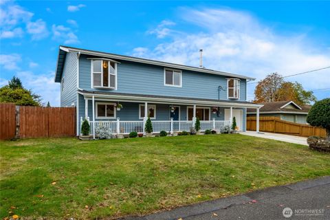 Photo of 12649 SE 169th Place, Renton, WA 98058 (MLS # 2453410)