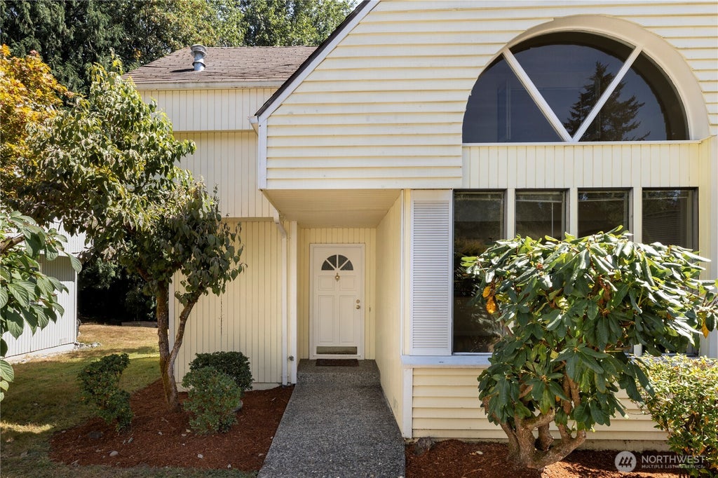 Photo of 14119 NE 78th Court, Redmond, WA 98052 (MLS # 2564713)