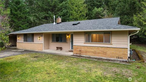 Photo of 3380 NW Shadow Glen Boulevard, Silverdale, WA 98383 (MLS # 2488124)